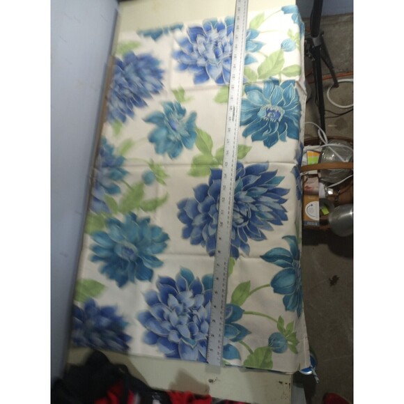 LL BEAN Blue Floral Flowers Cotton 2 Standard Pillowcases - Picture 2 of 5